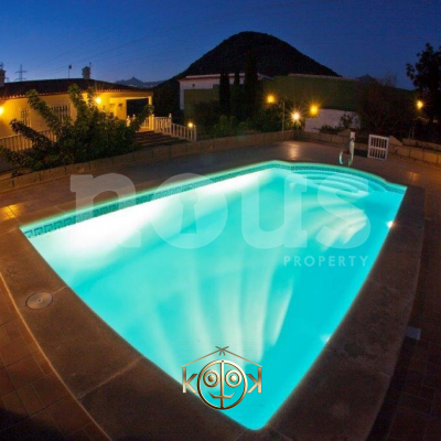 VILLA for sale in Parque de la Reina
