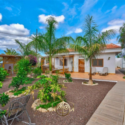 VILLA for sale in Buzanada