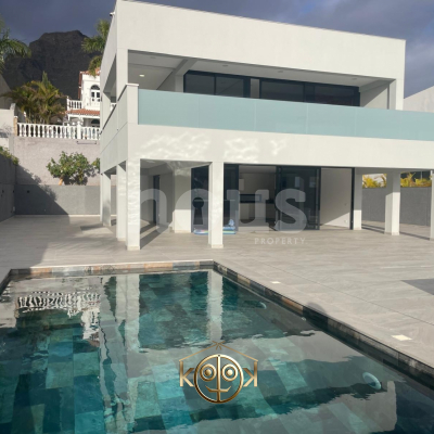 VILLA for sale in Costa Adeje (Madroñal)