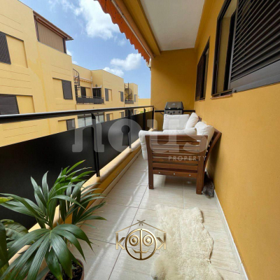APARTAMENTO for sale in Parque de la Reina