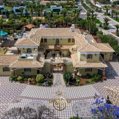 VILLA for sale in Costa Adeje (La Caleta)